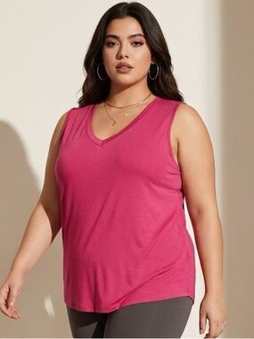 NWOT Plus Size Hot Pink Sleeveless Tank 3XL